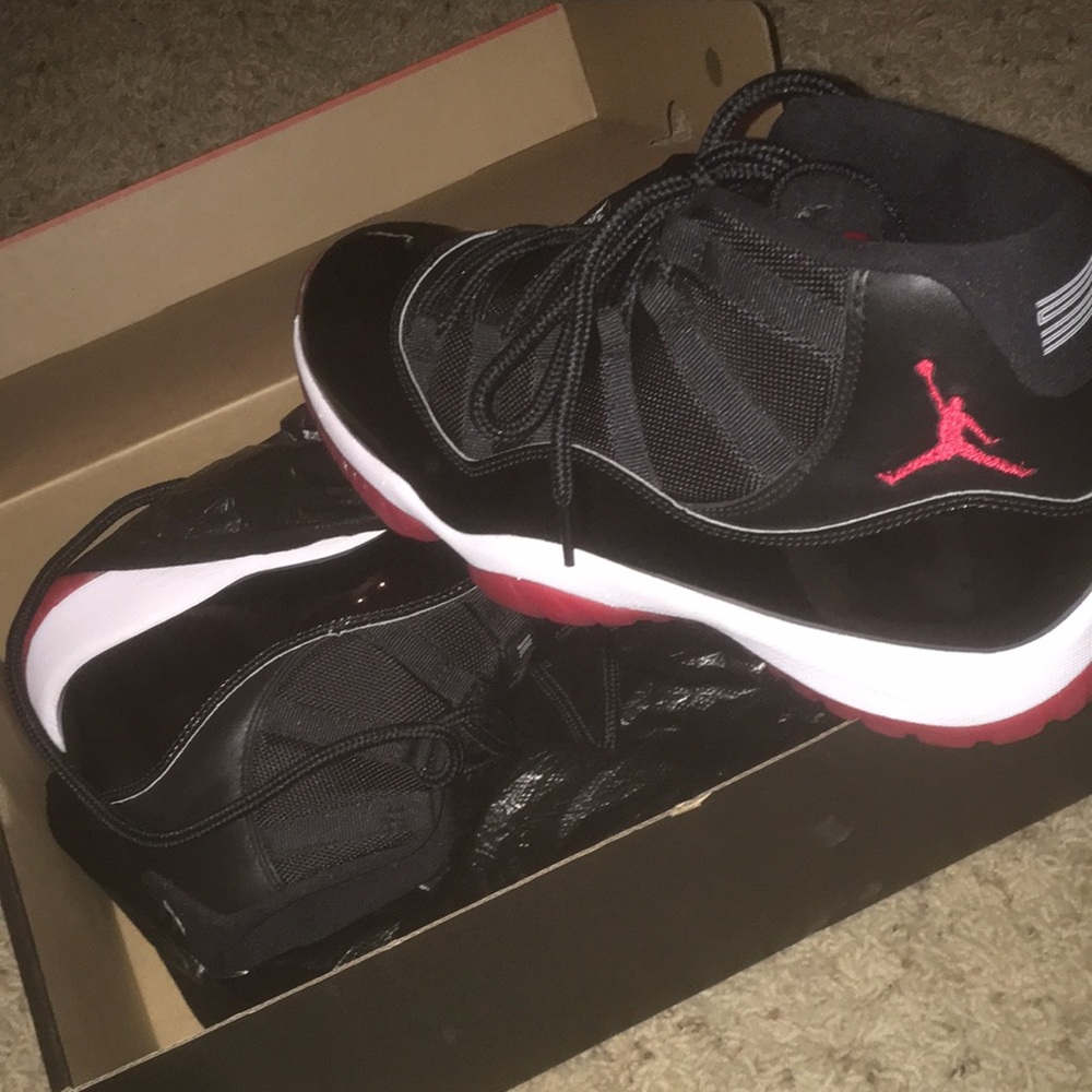 Jordan 11s RETRO NEVER WORN !